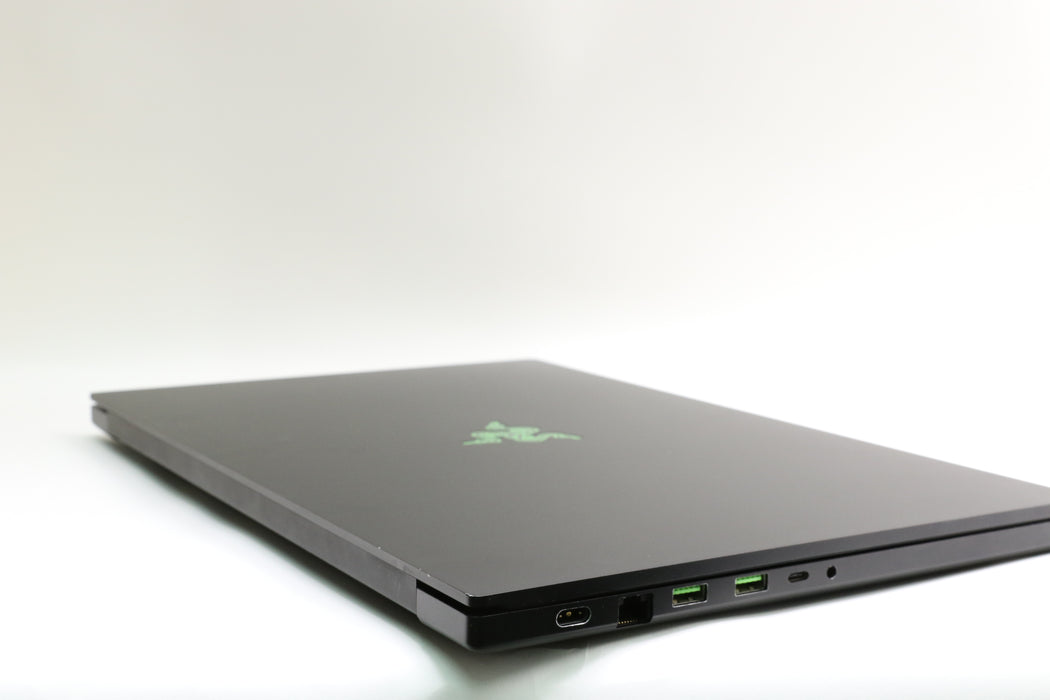 17.3" Razer Blade Pro 17, i7-9750H 2.60GHz, 16GB, 512GB SSD, RTX 2070, 2019