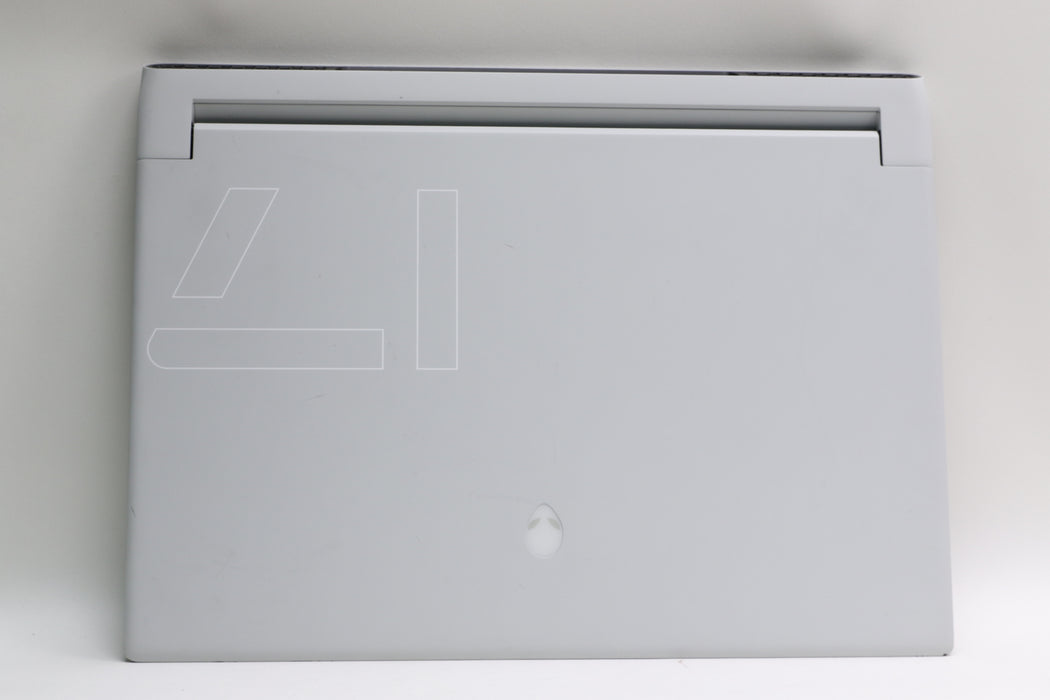 100%BATT 17" 4K! Alienware x17 R2, i7-12700H, 64GB, 2TB SSD, RTX 3070 Ti