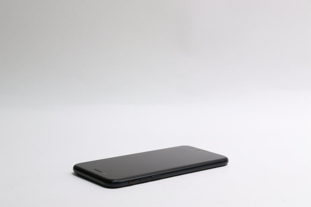Apple iPhone SE 3rd Gen, 64GB, US Sprint/T-Mobile Locked Policy, Midnight, MMX53LL/A — photo 7 of 14