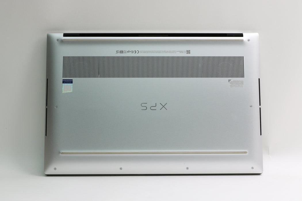 15.6" Dell XPS 15 9500, i7-10875H 2.30GHz, 32GB, 2TB SSD, Touchscreen