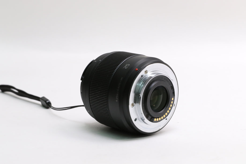 Panasonic Lumix G 25mm f/1.7 ASPH. Lens w/ Caps!