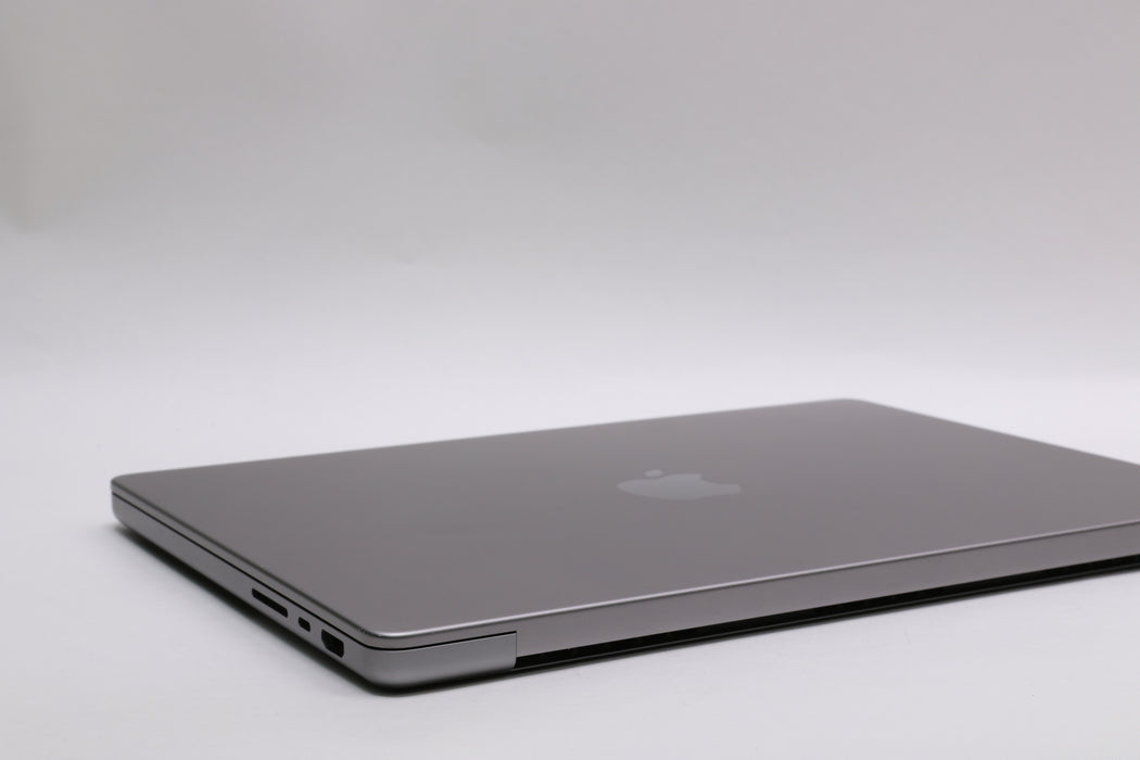 14" 2021, MacBook Pro, MKGP3LL/A, Apple M1 Pro, 16GB, 512GB SSD, 14C — photo 7 of 13