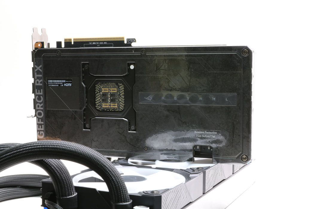 ASUS ROG Astral LC GeForce RTX 5090 OC Edition 32GB GDDR7 Graphics Card — photo 5 of 5