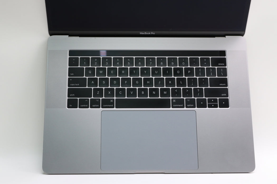100%BATT, 15" 2017, Macbook Pro, MPTW2LL/A, i7-7920HQ, 16GB, 1TB SSD, Pro 560
