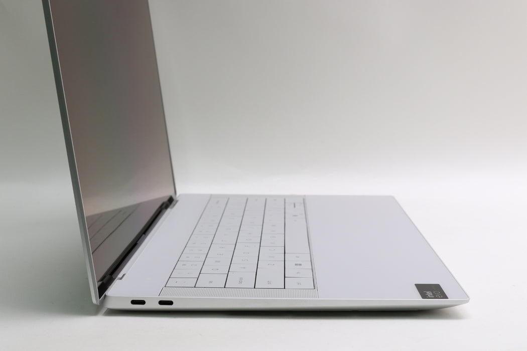 14" Dell Xps, Ultra 7 155H, 32GB, 1TB SSD, RTX 4050 Laptop GPU