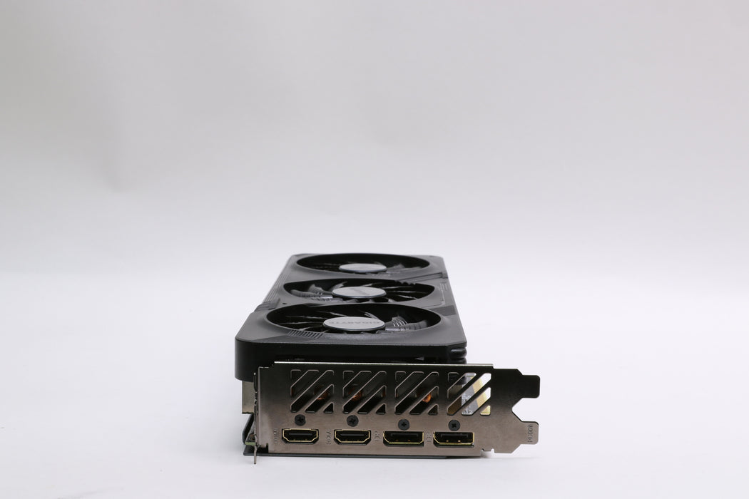 GIGABYTE Radeon RX 7600 XT Gaming OC 16GB GDDR6 — photo 7 of 7