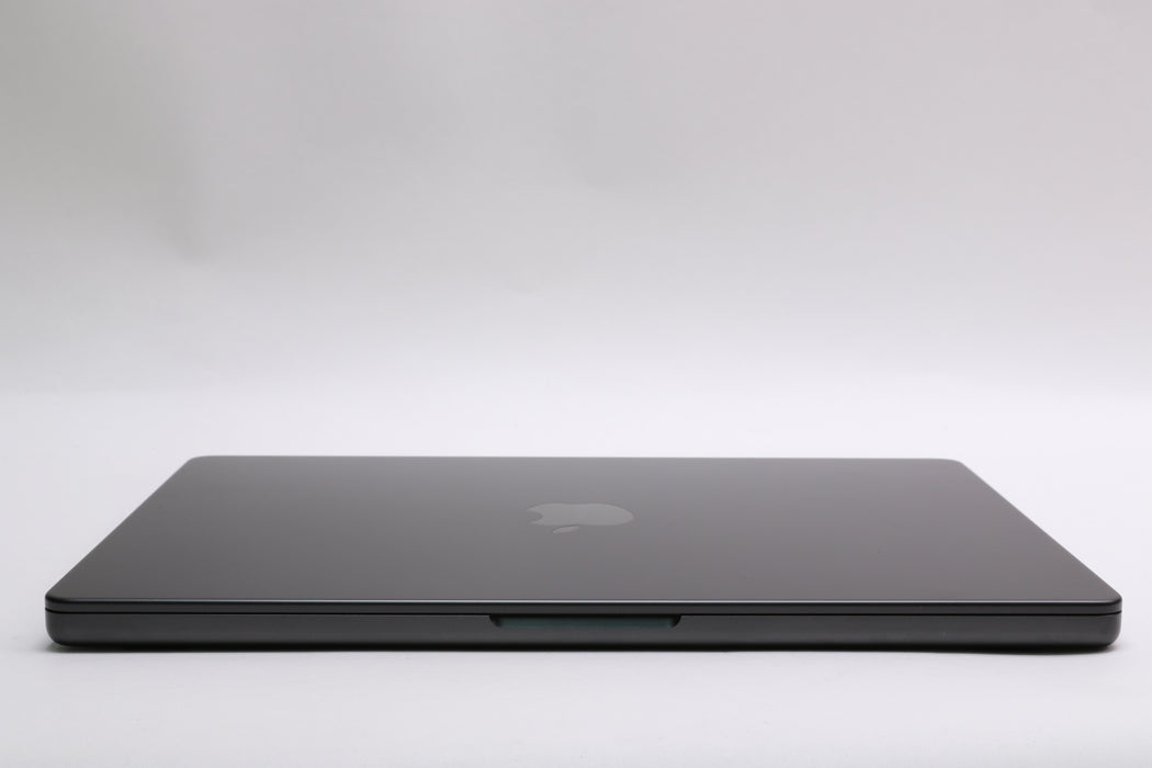 14" 2025, MacBook Pro, MDE14LL/A, Apple M5, 16GB, 1TB SSD, 10C — photo 12 of 12