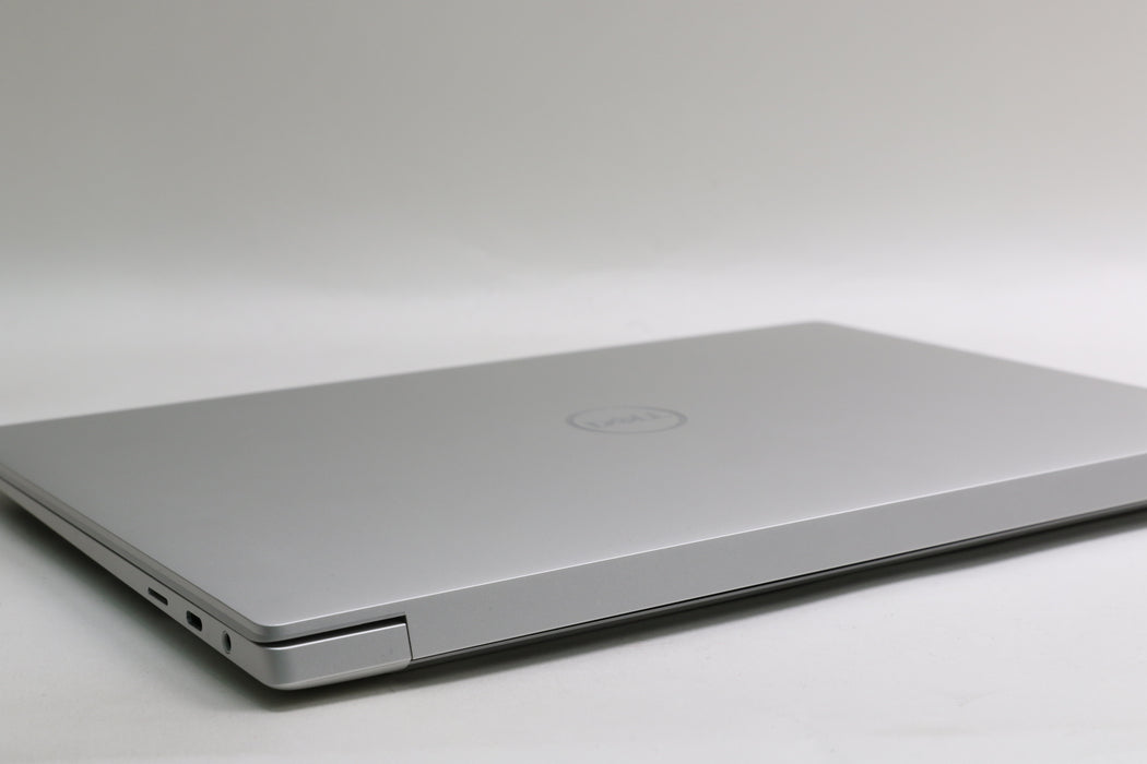 14" Dell Xps, Ultra 7 155H, 32GB, 1TB SSD, RTX 4050 Laptop GPU