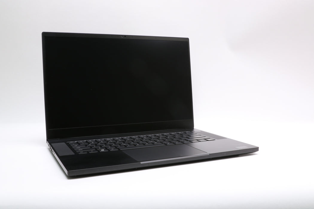 15" Razer Blade 15 Advanced Model (mid 2021), i7-11800H, 16GB, 1TB SDD, RTX 3070