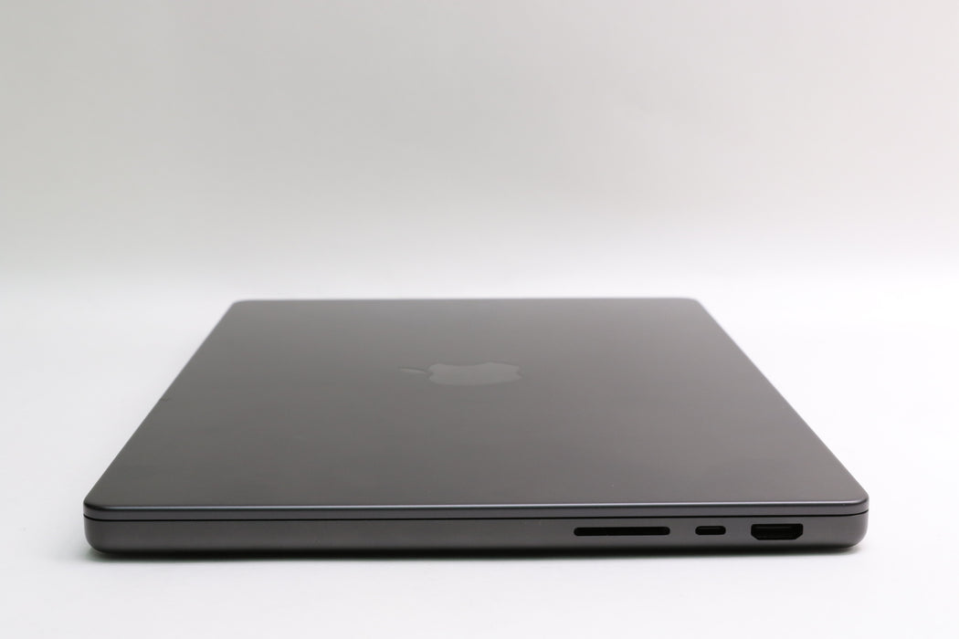 14" 2026, MacBook Pro, BTO, Apple M5 Pro, 24GB, 1TB SSD, 16C, 2 Cycles!