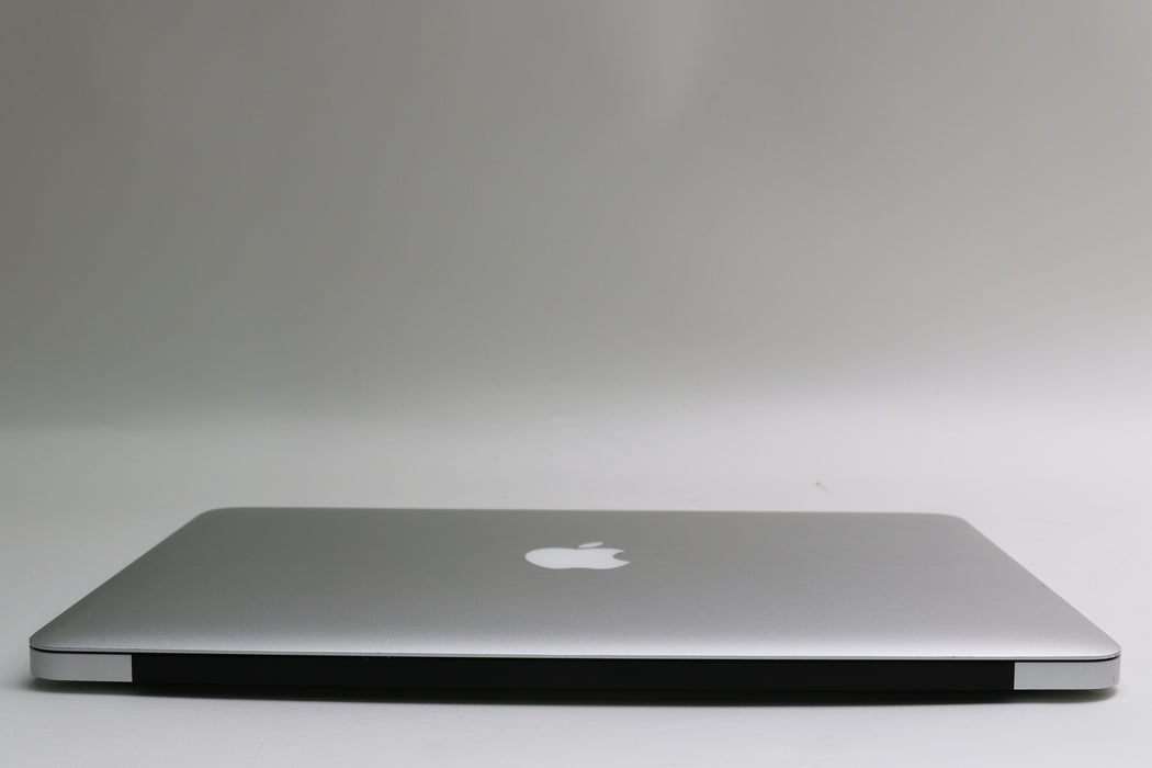 13" 2017, MacBook Air, MQD32LL/A, i5-5350U, 8GB, 128GB SSD, New Battery!