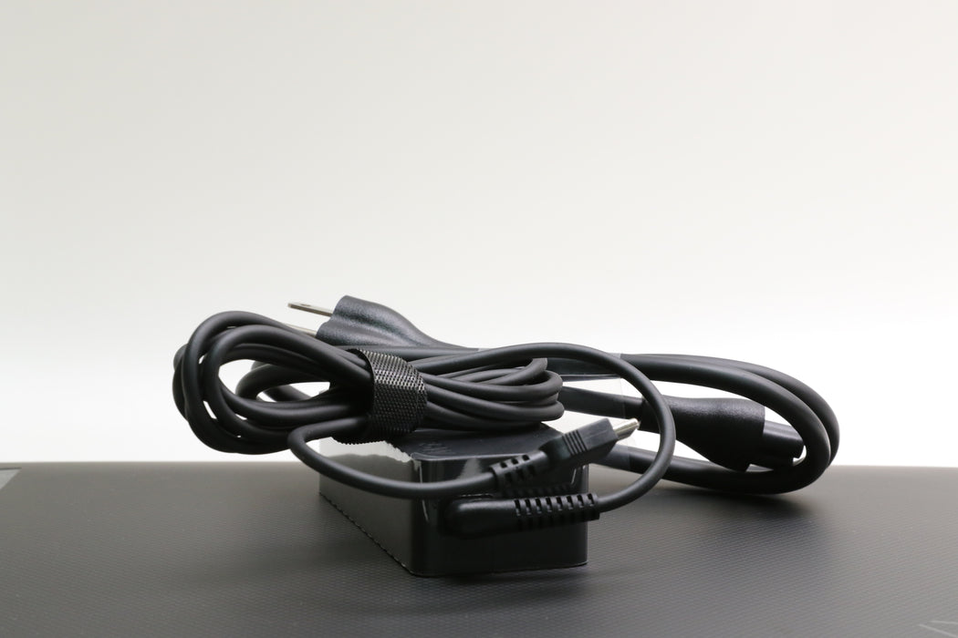 14" Lenovo Thinkpad X1 Carbon Gen 9, i7-1185G7, 1TB SSD, 16GB, UHD+