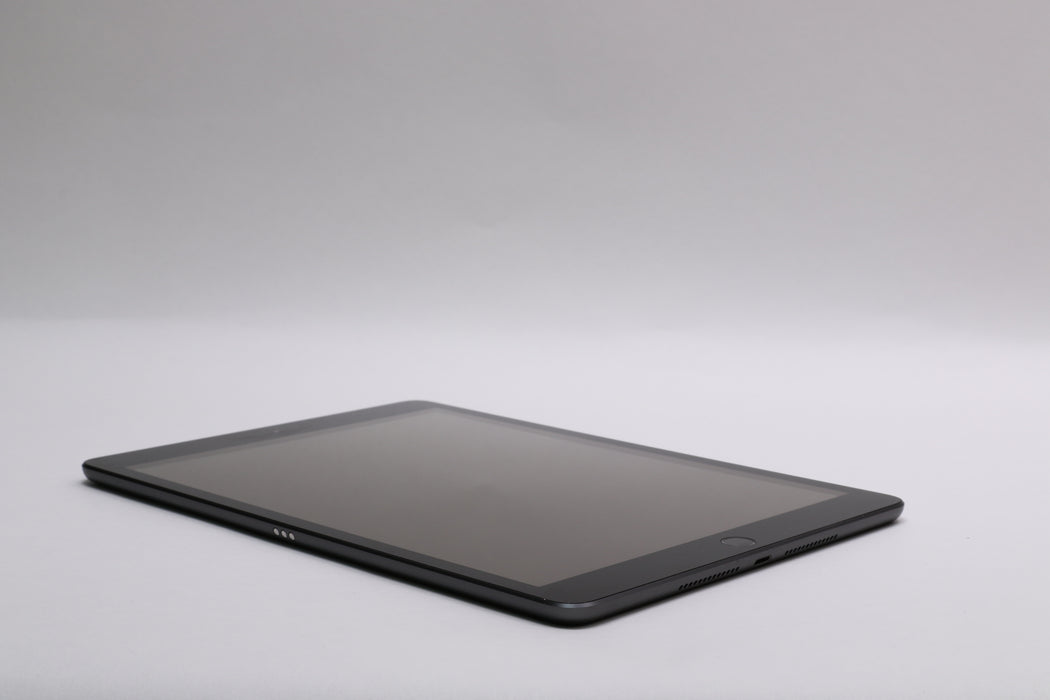 10.9" Apple iPad 10.2" 8th Gen, 128GB, Wi-Fi Only, Space Gray, PYLD2LL/A