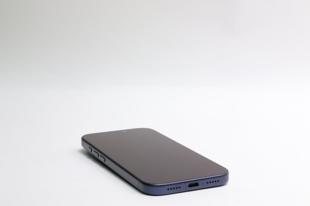 Apple iPhone 17 Pro, 1TB, Unlocked, Deep Blue, NG7U4LL/A — photo 8 of 13