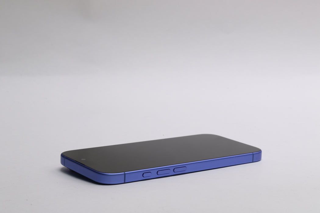 Apple iPhone 16, 512GB, Unlocked, Ultramarine, NYD63LL/A — photo 6 of 13