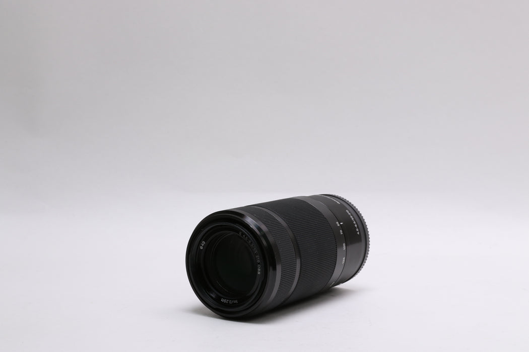 Sony E 55-210mm f/4.5-6.3 OSS Lens — photo 4 of 5
