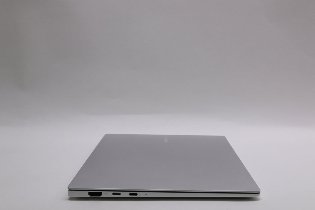 13.3" Samsung Galaxy Book2 Pro, i7-1260P, 8GB, 512GB SSD, 100% Battery — photo 10 of 13