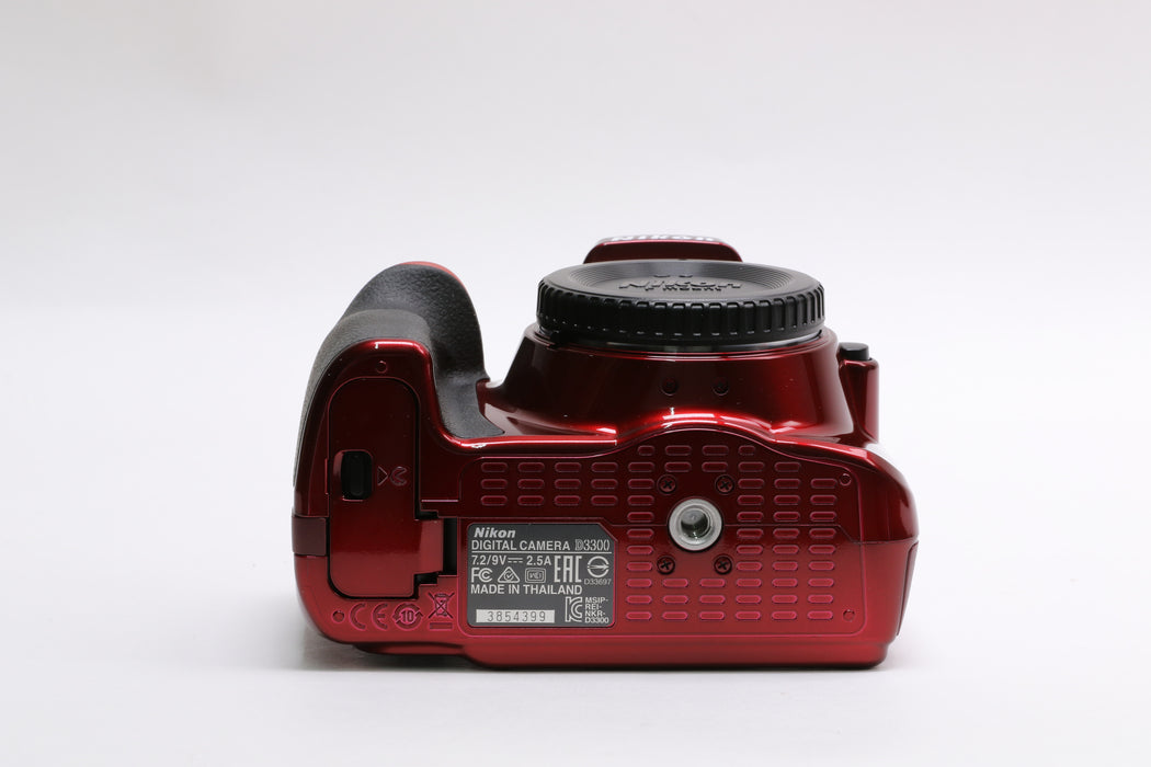 Nikon D3300 Camera w/ Nikon 18-55mm f/3.5-5.6G II DX VR Lens, Accessories! — photo 7 of 12