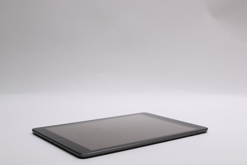 10.2" iPad 8th Gen, 128GB, Wi-Fi Only, Space Gray, MYLX2LL/A