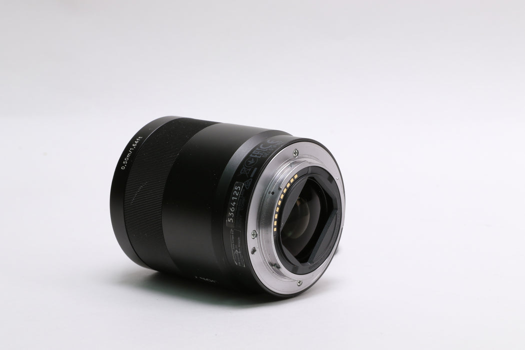 Sony Sonnar T* FE 55mm f/1.8 ZA Lens — photo 5 of 5