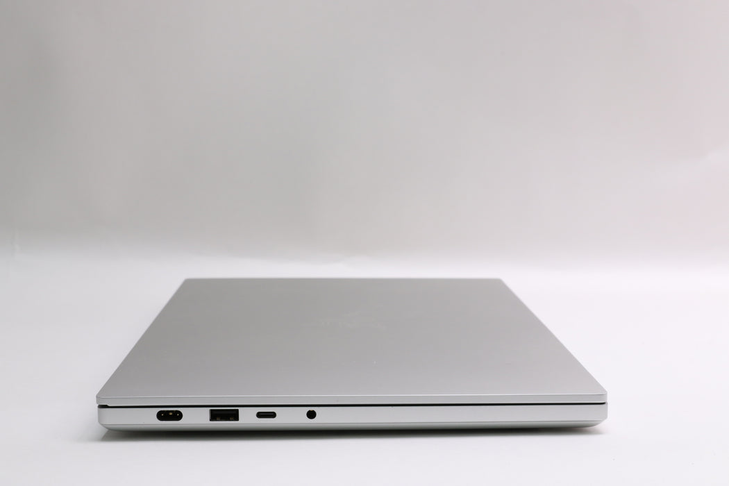 14" Razer Blade 14, AMD Ryzen 9 7940HS, 32GB, 1TB SSD, RTX 4070 Laptop GPU