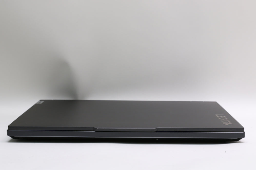 16" Lenovo Legion Pro 7 16irx8h, i9-13900HX 2.2Ghz, 32GB, 1TB SSD, RTX 4090