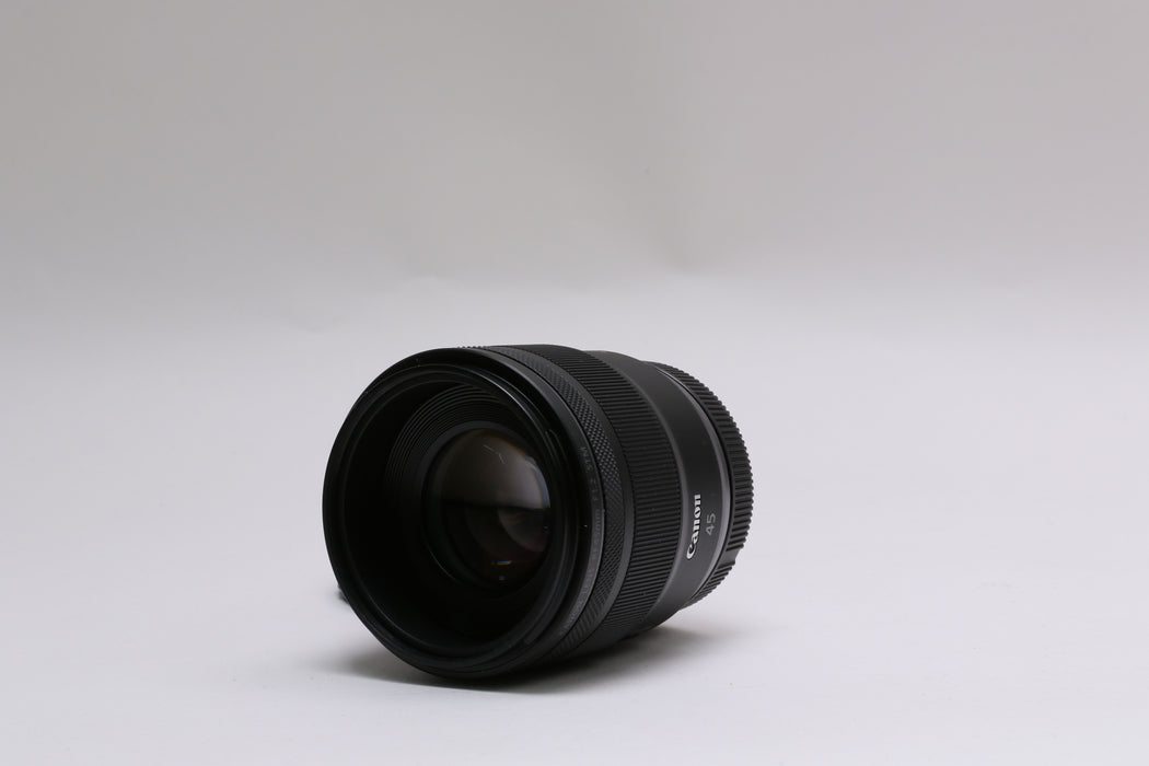 Canon RF 45mm f/1.2 STM Lens