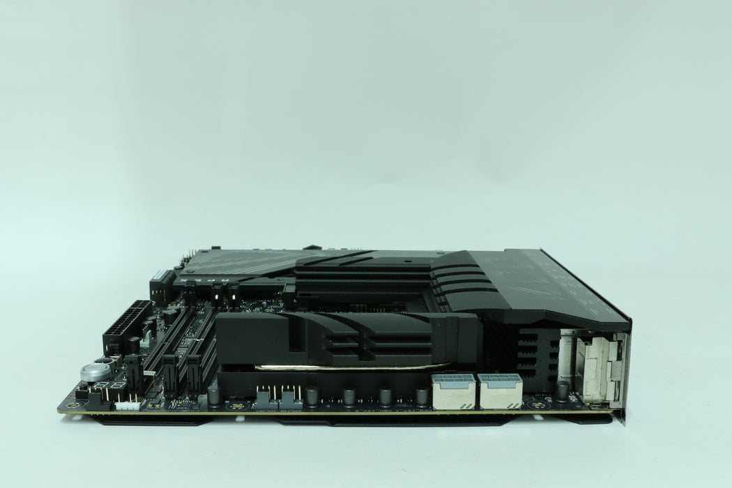 ASUS ROG Crosshair X870E Apex AM5 DDR5 ATX Motherboard w/ DIMM.2 Adapter!