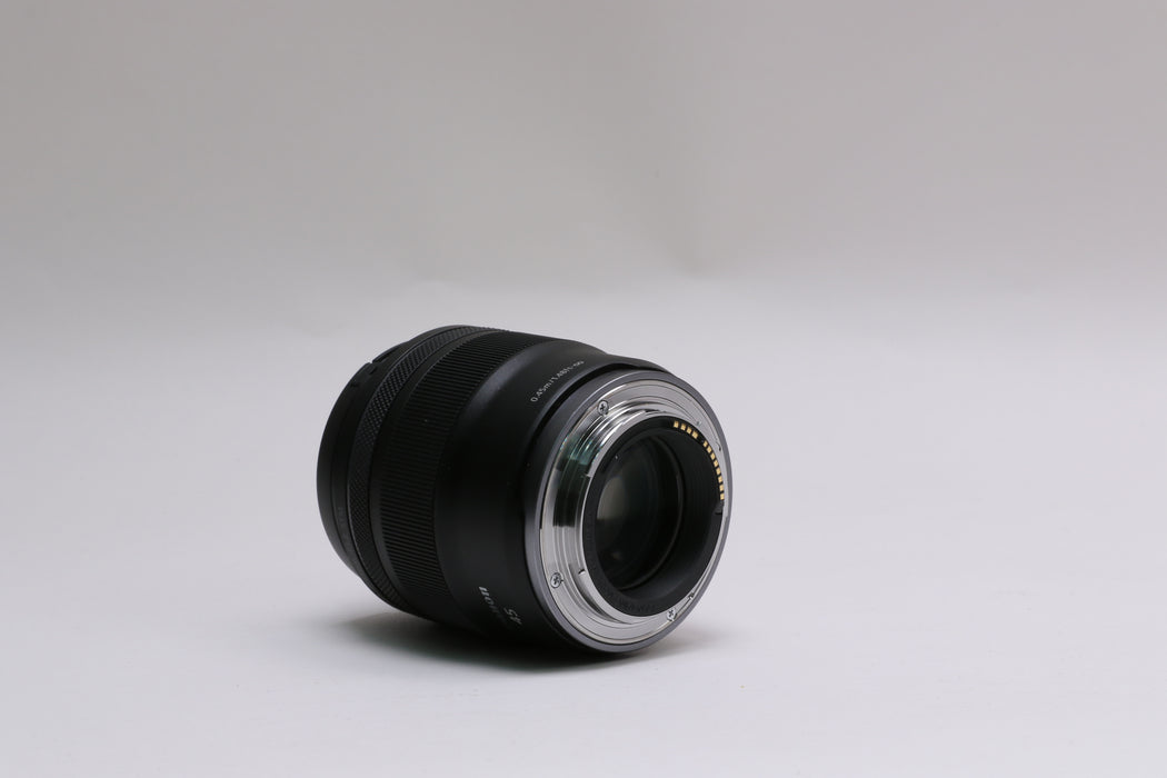 Canon RF 45mm f/1.2 STM Lens