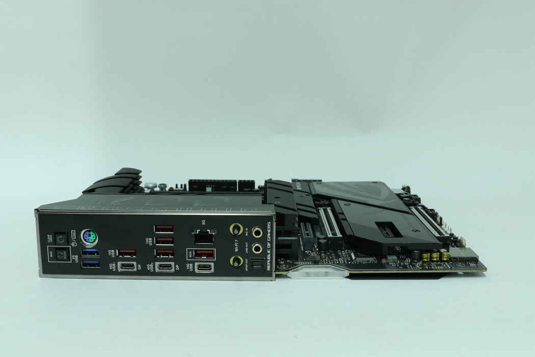 ASUS ROG Crosshair X870E Apex AM5 DDR5 ATX Motherboard w/ DIMM.2 Adapter!