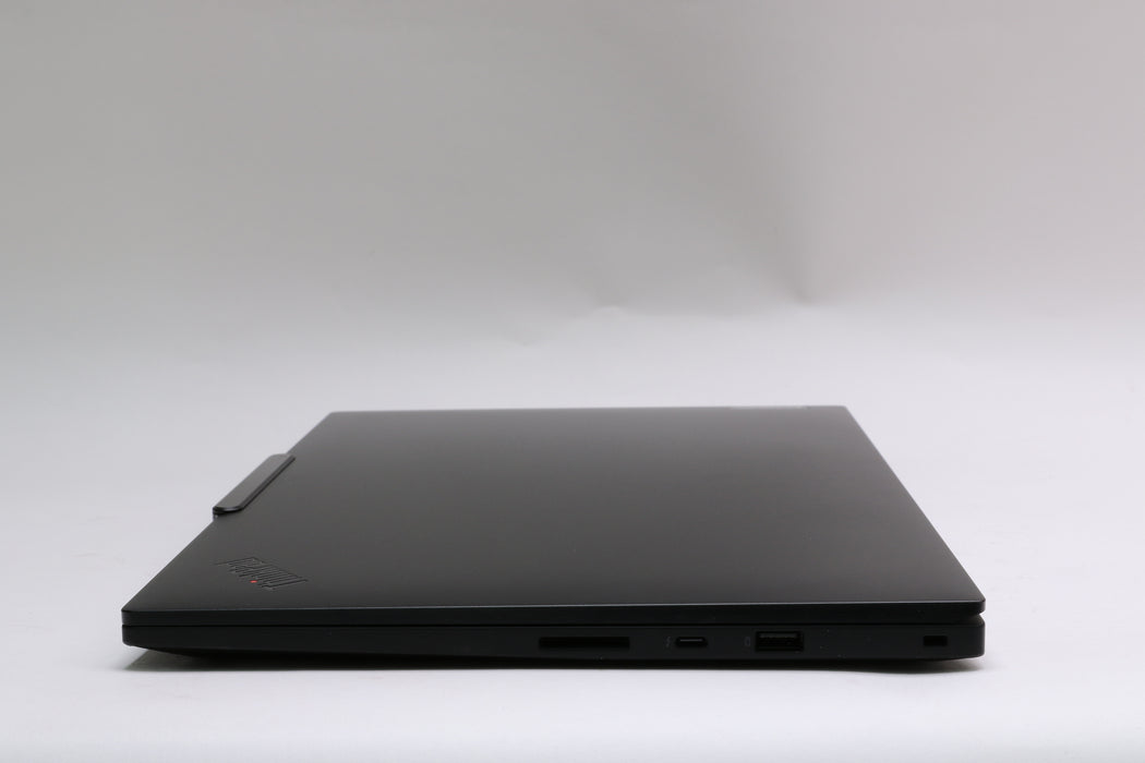 16" UHD+ Lenovo ThinkPad T1g Gen 8, Ultra 7 265H, 32GB, 1TB SSD, RTX 5070