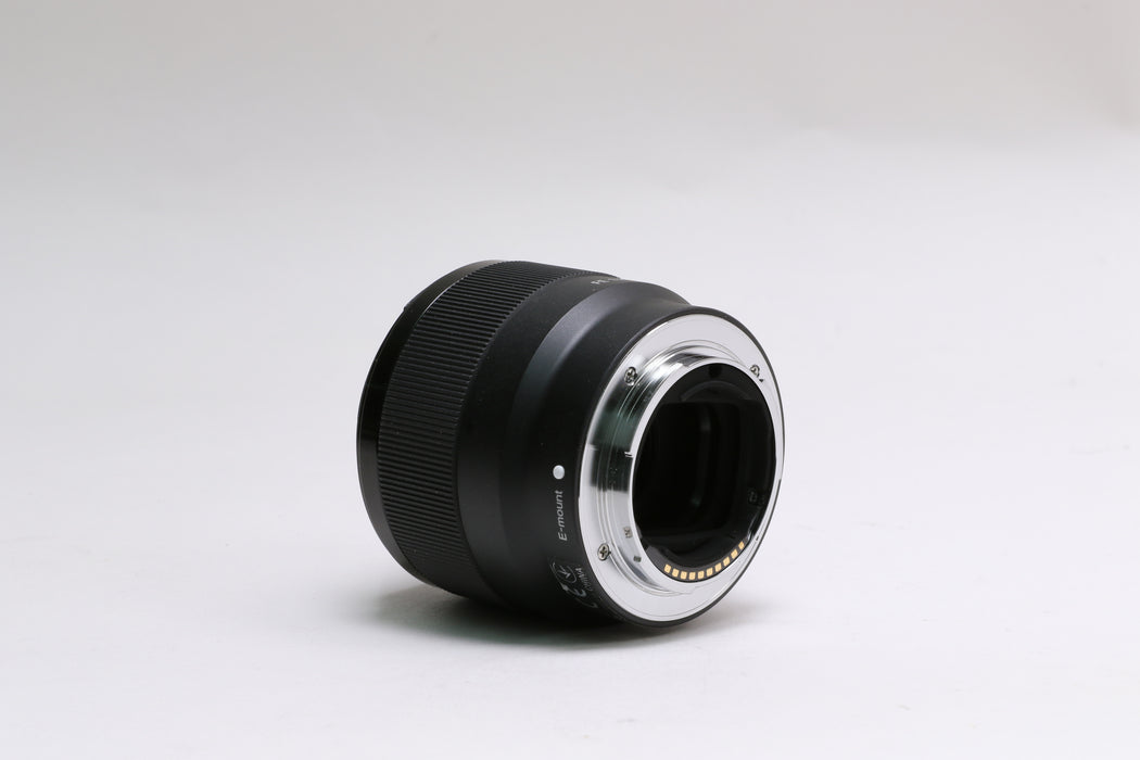 Sony FE 50mm f/1.8 Lens w/ Hood!