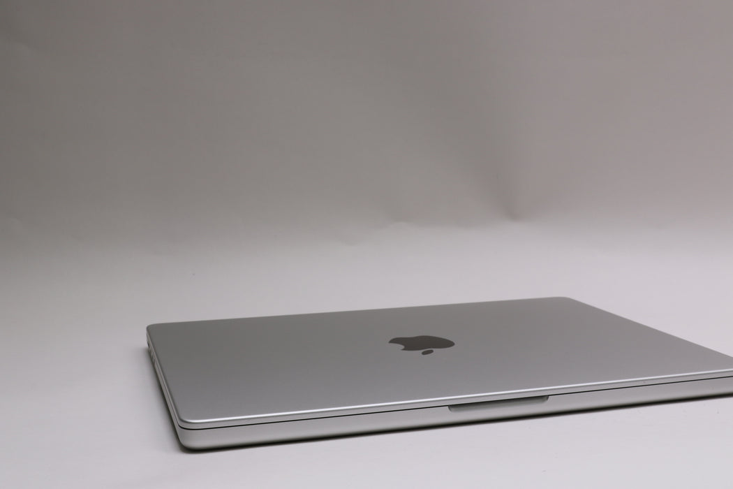 14" 2025, MacBook Pro, MDE54LL/A, Apple M5, 16GB, 1TB SSD, 10C, 100% Battery