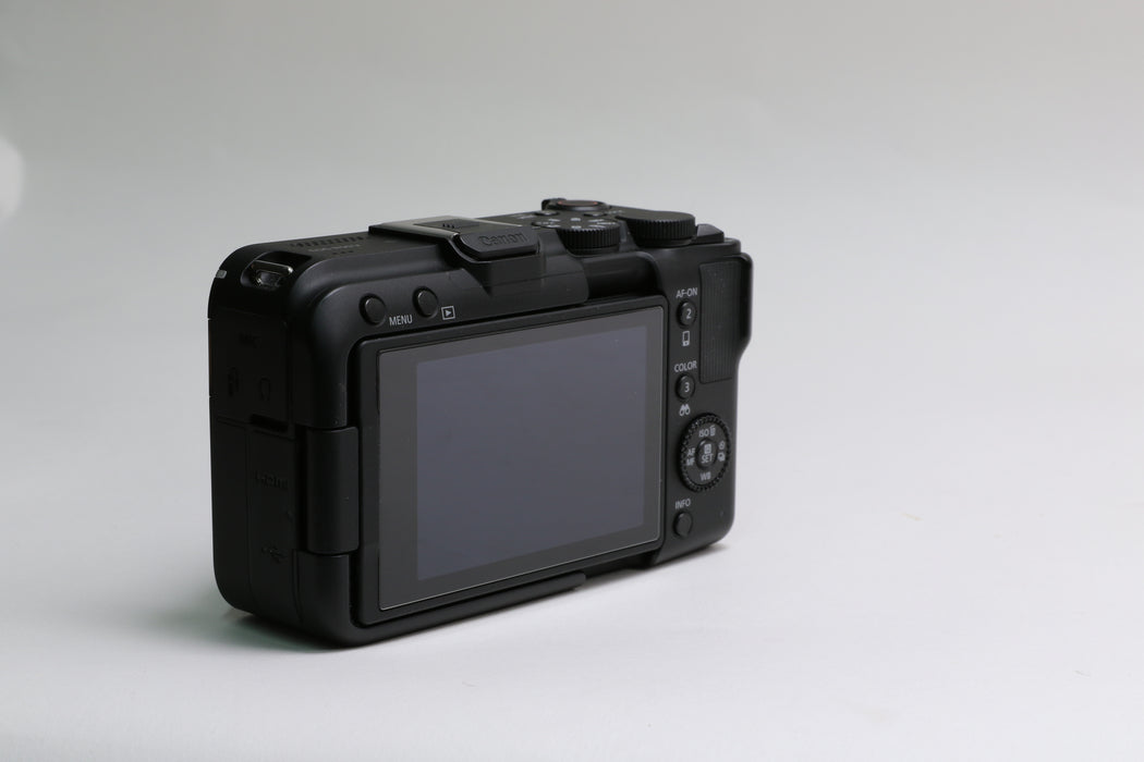 Canon EOS R50 V 24.2MP Mirrorless Camera
