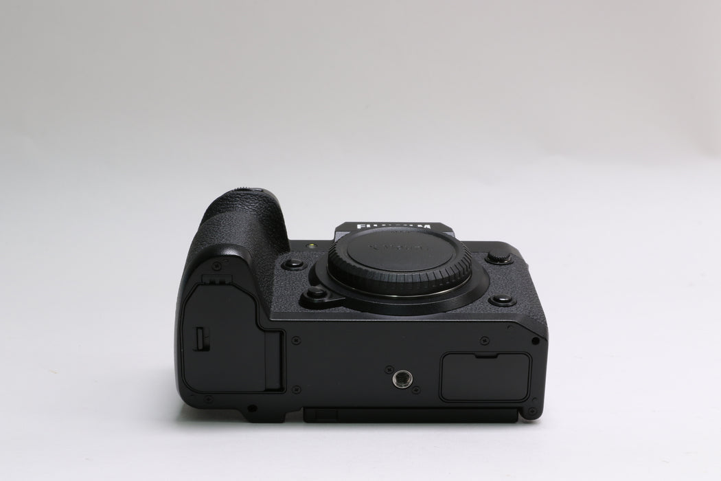 Fujifilm X-H2 40.2MP Mirrorless Camera, 12K Shutter Count!