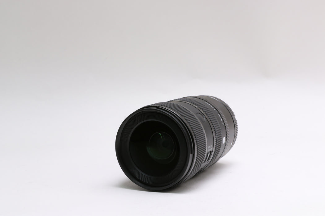 Sigma 17-40mm f/1.8 DC Art Lens for Canon RF Mount w/ Hood!