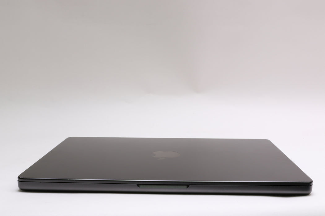 14" 2025, MacBook Pro, MDE34LL/A, Apple M5, 24GB, 1TB SSD, 10C