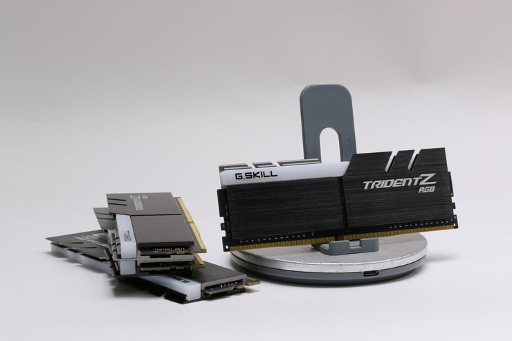 G.SKILL Trident Z RGB 32GB (4x8GB) DDR4 3200MHz DIMM Memory