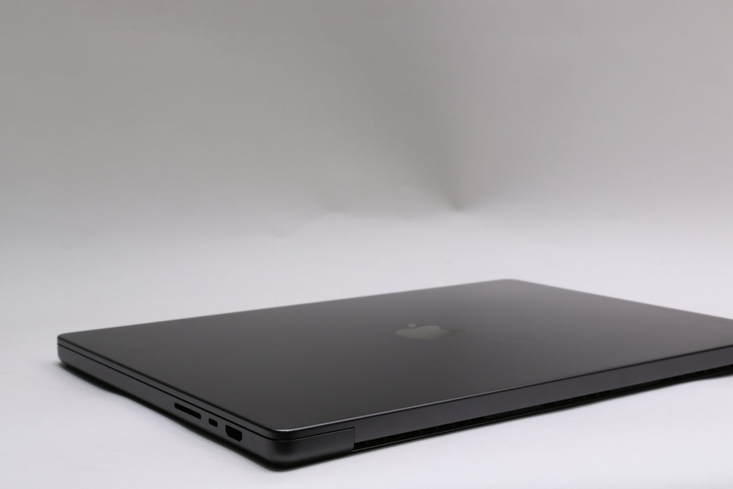 16" 2024, MacBook Pro, MX303LL/A, Apple M4 Max, 36GB, 1TB SSD, 32C