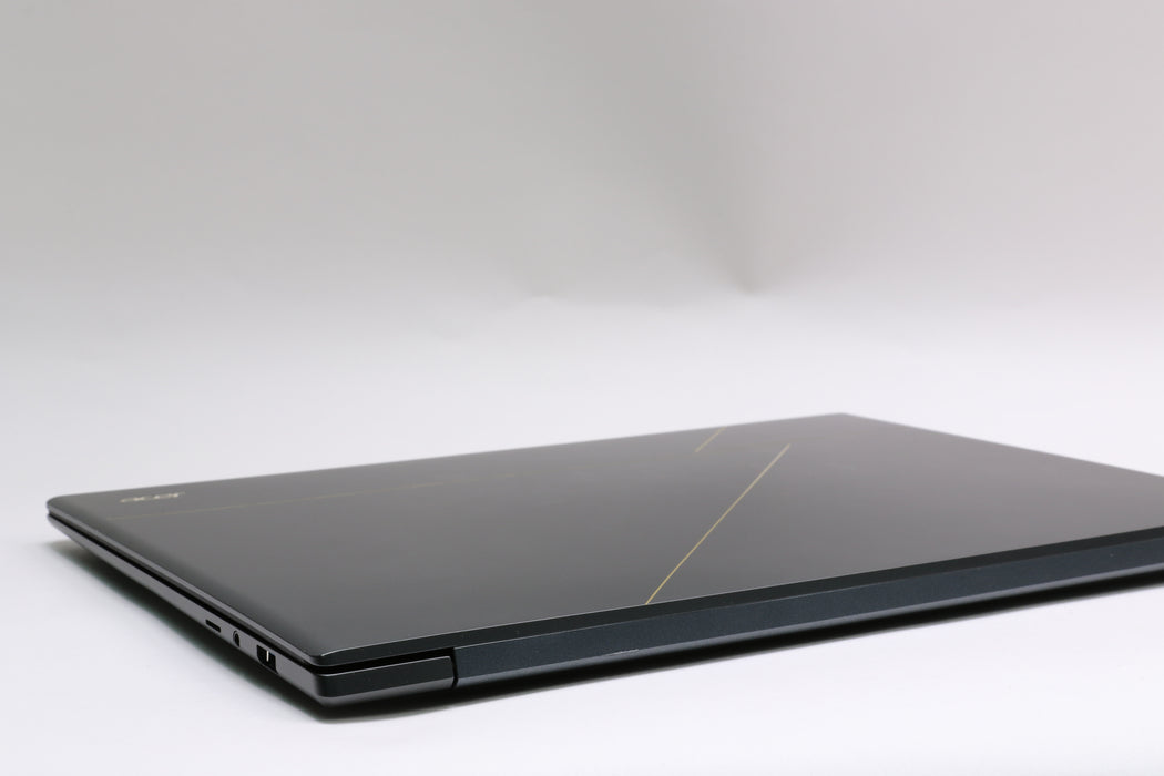 16" 2.8K Acer Swift SF16-71T, Ultra X7 358H, 32GB, 1TB SSD, Touchscreen