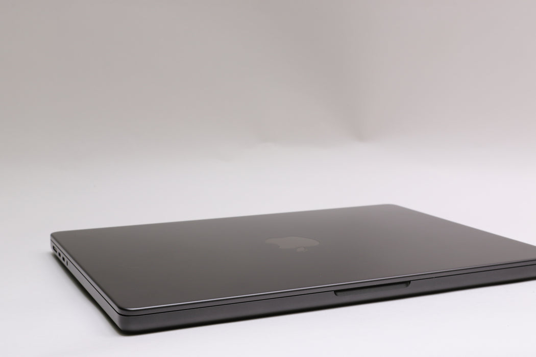 14" 2025, MacBook Pro, MDE04LL/A, Apple M5, 16GB, 512GB SSD, 10C