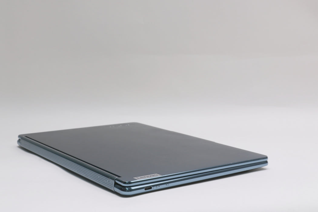 13.6" 2.8K Lenovo Yoga Book 9 13IMU9, Ultra 7 155U, 16GB, 1TB SSD, Touchscreen