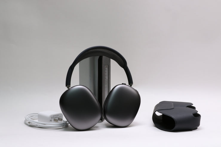 Apple AirPods Max Headphones, Space Gray, Lightning w/ Smart Case!