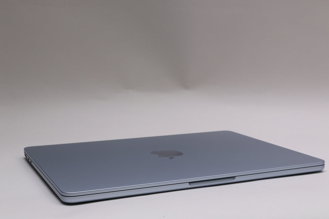 13" 2025, MacBook Air, MC6T4LL/A, Apple M4, 16GB, 256GB SSD, 8C, Only 15 Cycles!
