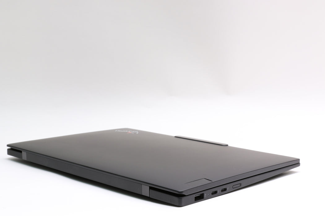 14" Lenovo ThinkPad X1 Carbon Gen 12, Ultra 7 165U, 32GB, 512GB SSD, Touchscreen