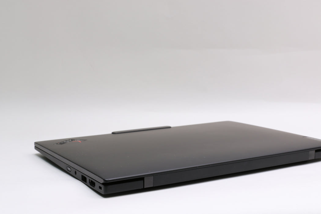 14" Lenovo ThinkPad X1 Carbon Gen 12, Ultra 7 155U, 32GB, 1TB SSD, Touchscreen