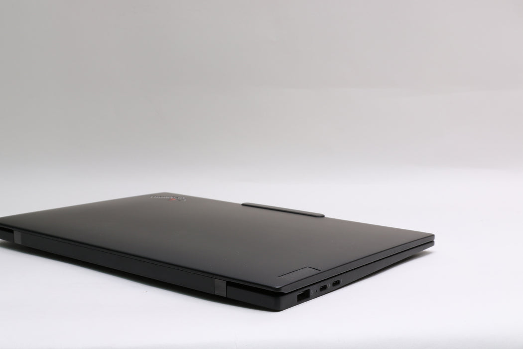 14" Lenovo ThinkPad X1 Carbon Gen 12, Ultra 7 155U, 32GB, 1TB SSD, Touchscreen