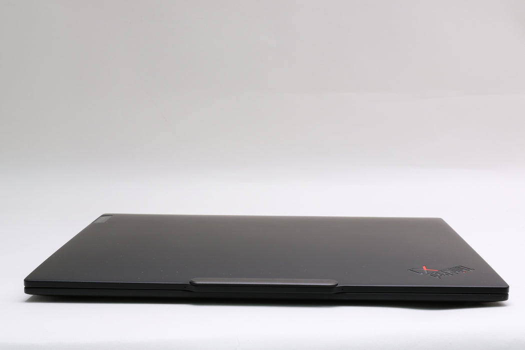 14" Lenovo ThinkPad X1 Carbon Gen 12, Ultra 7 155U, 32GB, 1TB SSD, Touchscreen