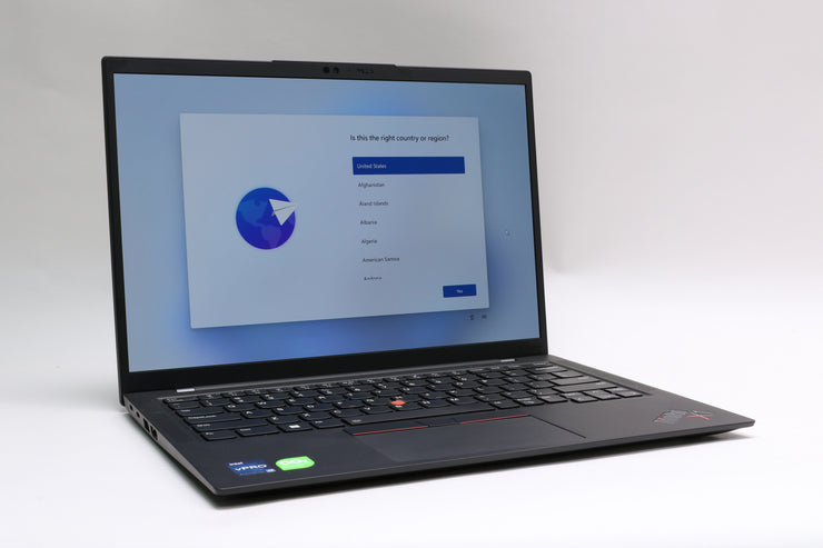 14" 2.8K Lenovo ThinkPad X1 Carbon Gen 11, i7-1370P, 32GB, 512GB SSD