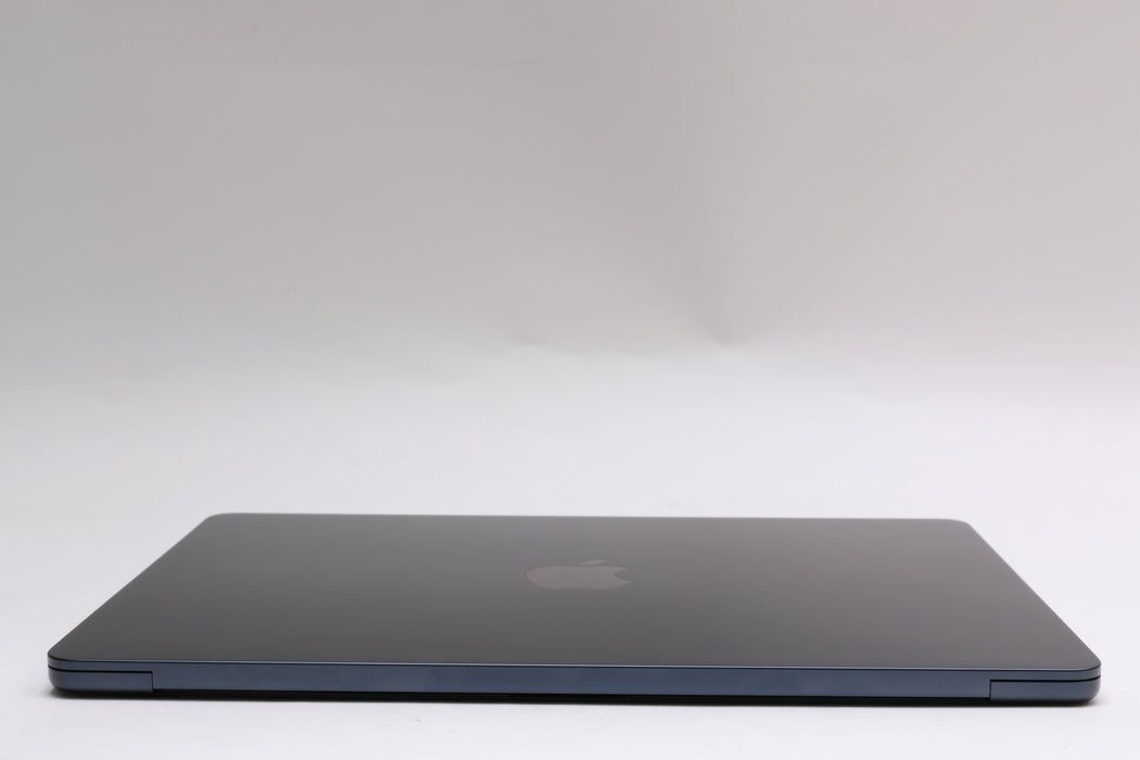 13" 2022, MacBook Air, MLY33LL/A, Apple M2, 8GB, 256GB SSD, 8C, Only 6 Cycles!